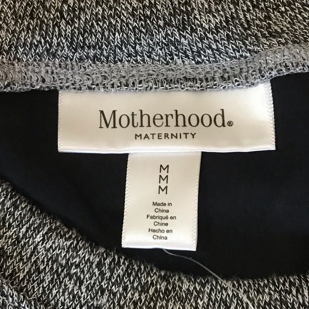 Motherhood LS Maternity Dress NWT
Medium Maternity
Comfy Stretch Material
Rayon - Picture 9 of 16